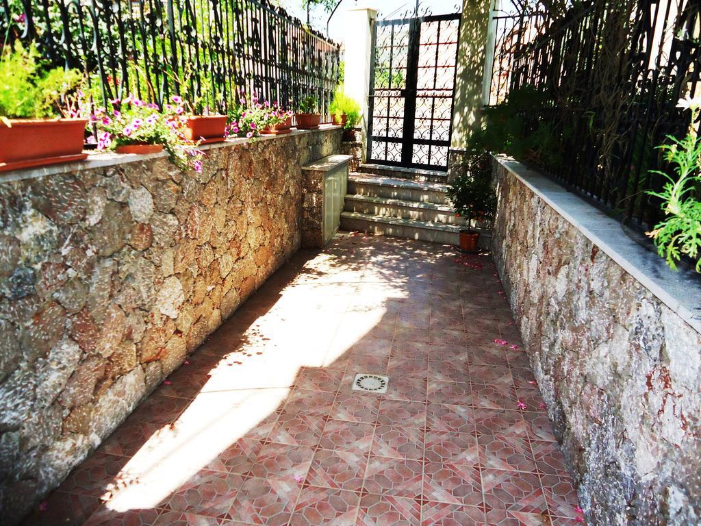 Bed and Breakfast Ciuscia Calatabiano Exterior foto